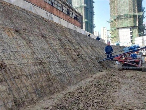 武冈建筑边坡支护