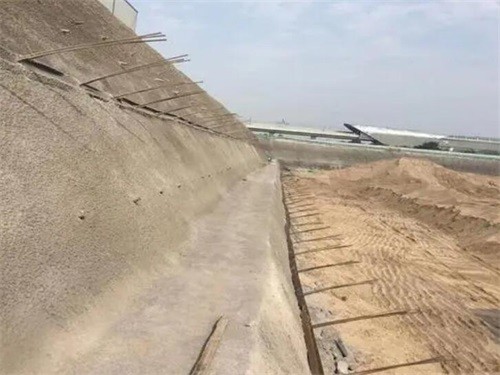 武冈河道边坡加固